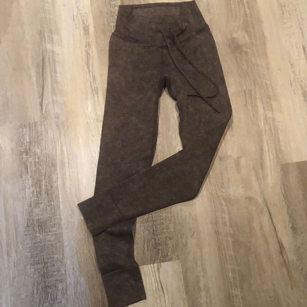 PINK active Grey distressed thermal pants size XS